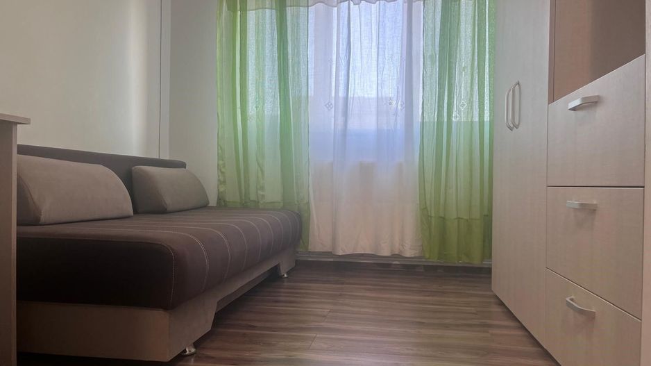Decomandat! Inchiriere apartament cu 3 camere in Targoviste- micro 4! - Poză 3