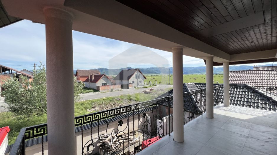 Casa individuala de lux in Cristian, 190 mp utili+filigorie - Poză 10