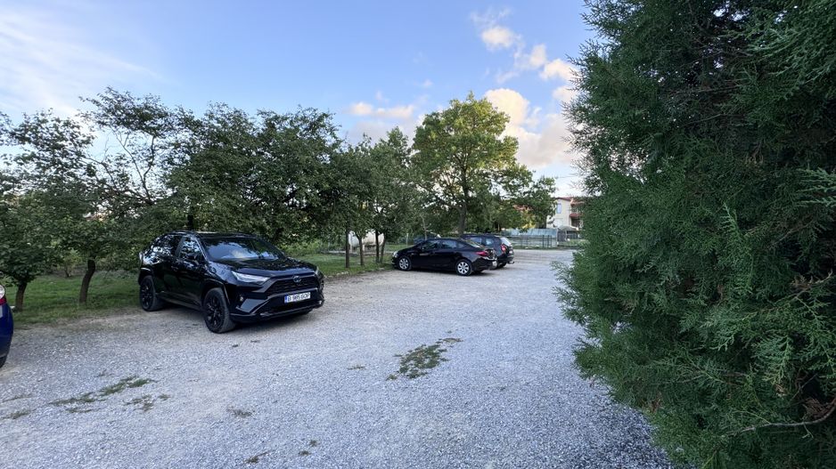 Hotel 20 camere Delta Dunarii 100 m deschidere teren 12000 mp acces auto - Poză 3