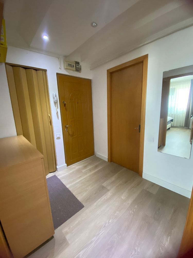 APARTAMENT COCHET METROU ZONA EROII REVOLUTIEI - Poză 4