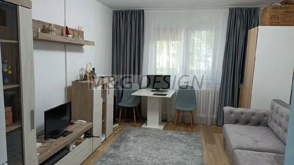 Garsonieră zona Buziasului renovata - Poză 1