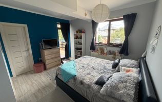 VISANI - 3 CAMERE DECOMANDAT - GRADINA PROPRIE - MOBILAT SI UTILAT - BOXA