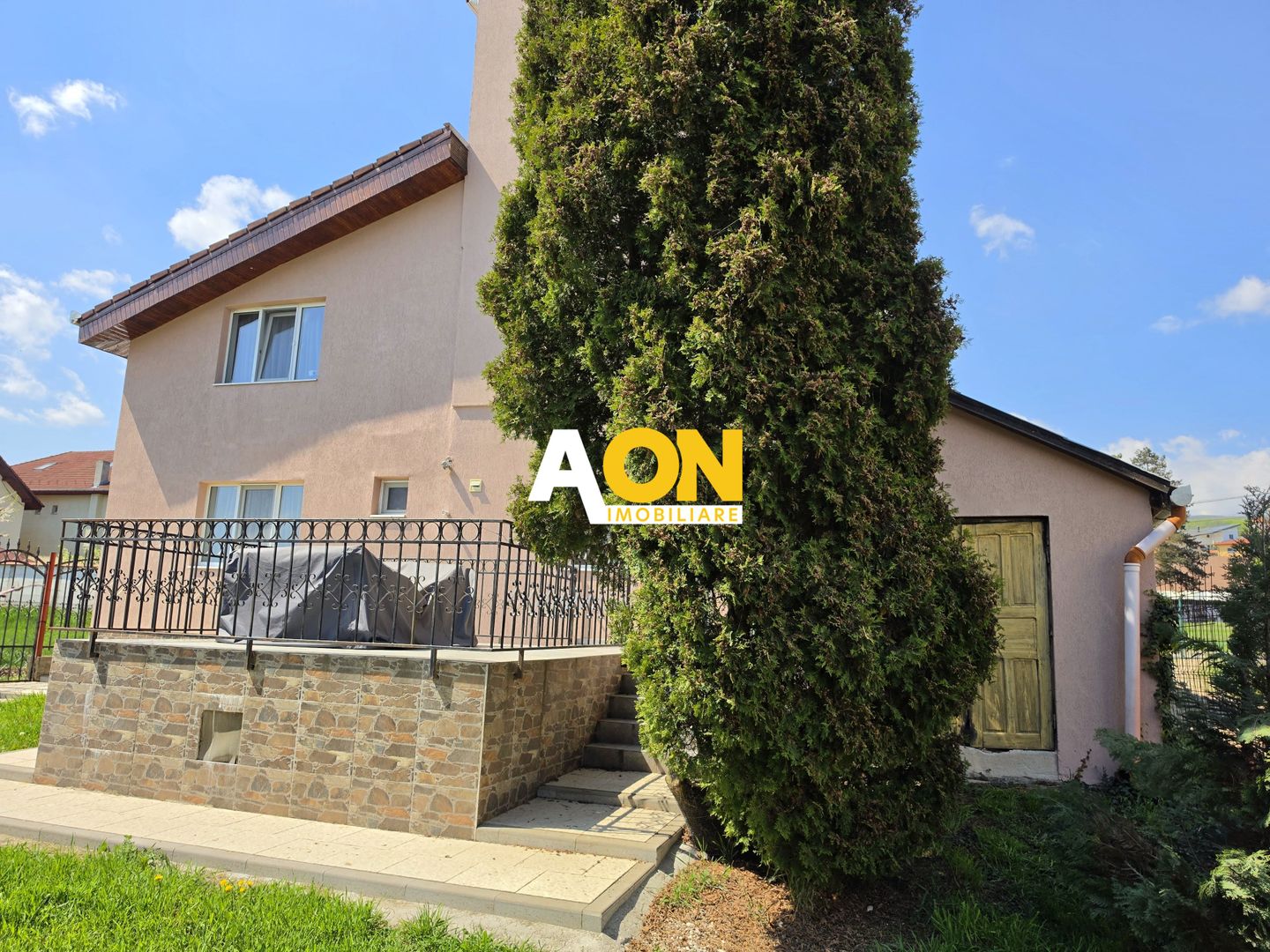 1/2 Duplex mobilat, utilat, 3 camere, 323 mp teren, Cetate, zona Schit - Poză 3