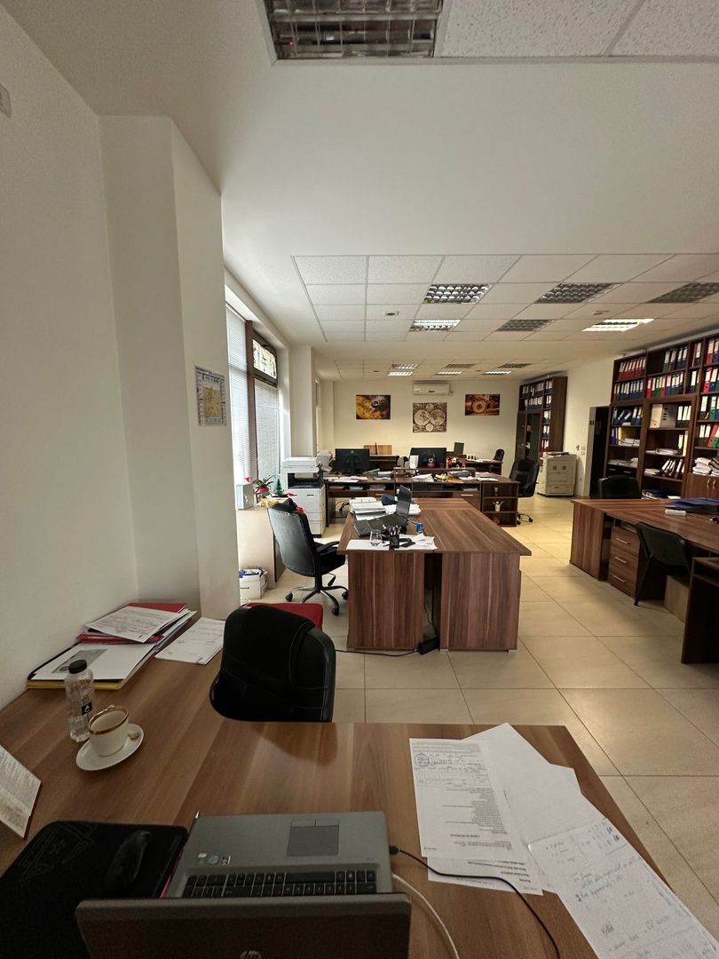 Spatiu Comercial zona Aradului - 4 locuri de parcare - Poză 4