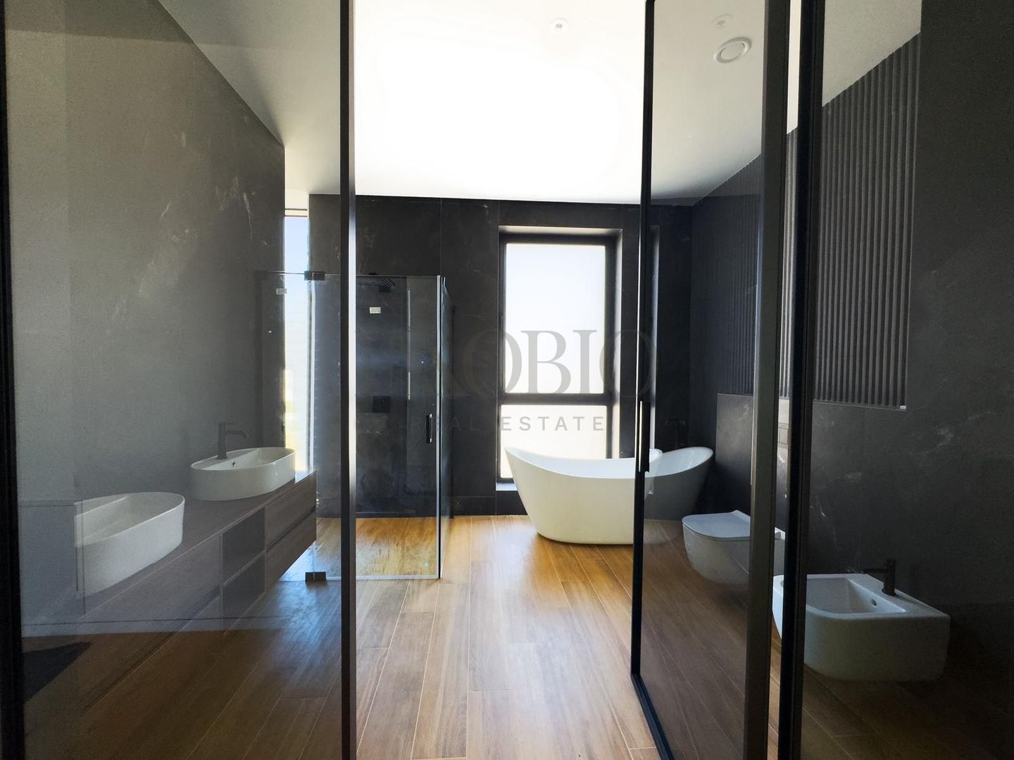 Vila 6 Camere | Piscina | Smart Home | Panouri Fotovoltaice - Poză 13