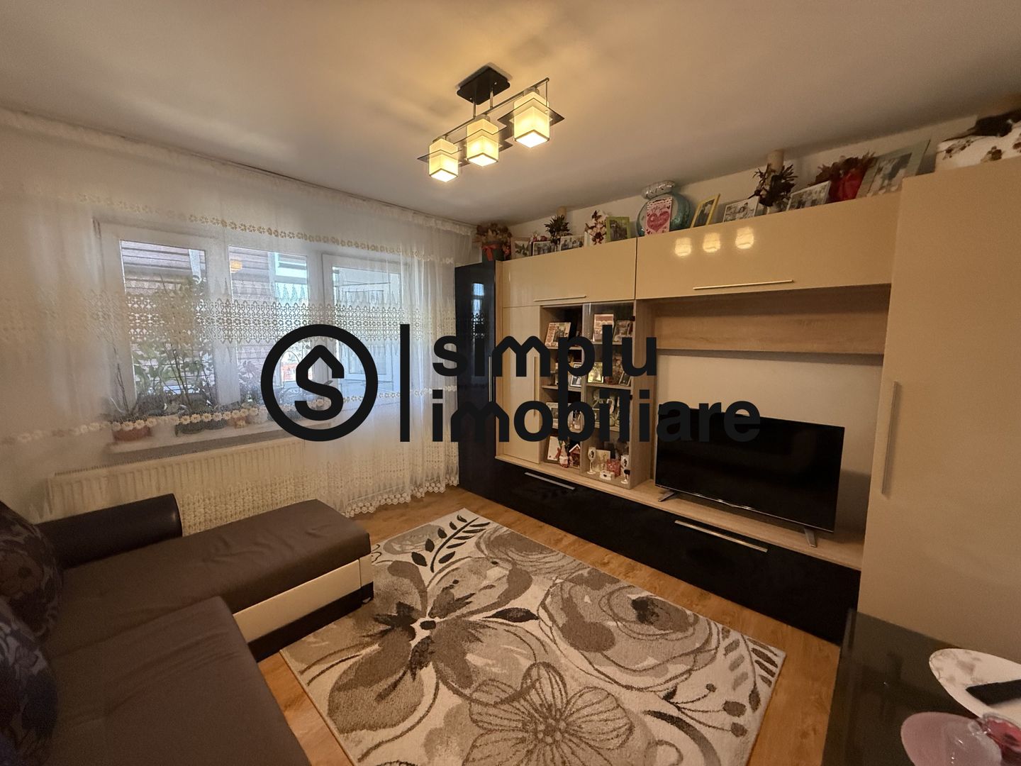 Apartament 2 camere decomandat Craiovita Noua - Poză 3