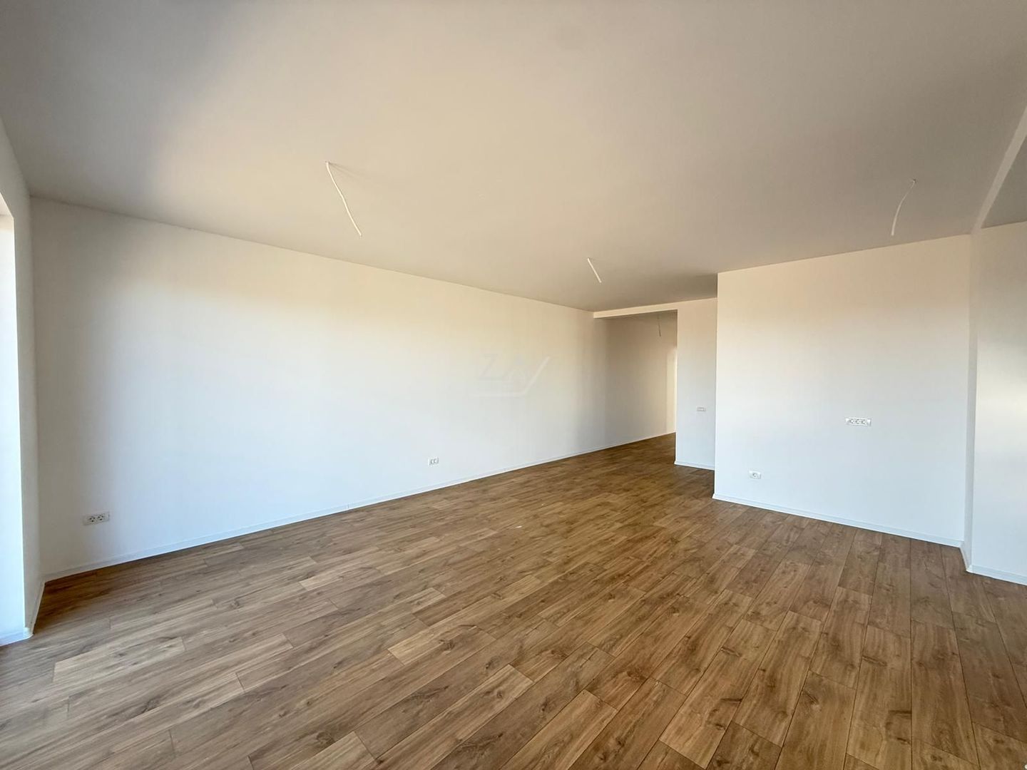 COMISION 0! Duplex finalizat. Panouri solare. Disponibil imediat. - Poză 3