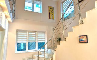 Casa 6 camere 240 mp+ Spatiu Comercial- teren 550 mp-Zona Han - Poză 4