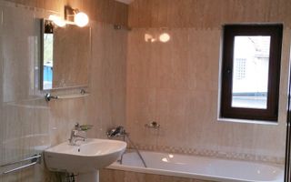 Casa de închiriat cu hală și curte generoasă – ideală pentru sediu fir - Poză 8