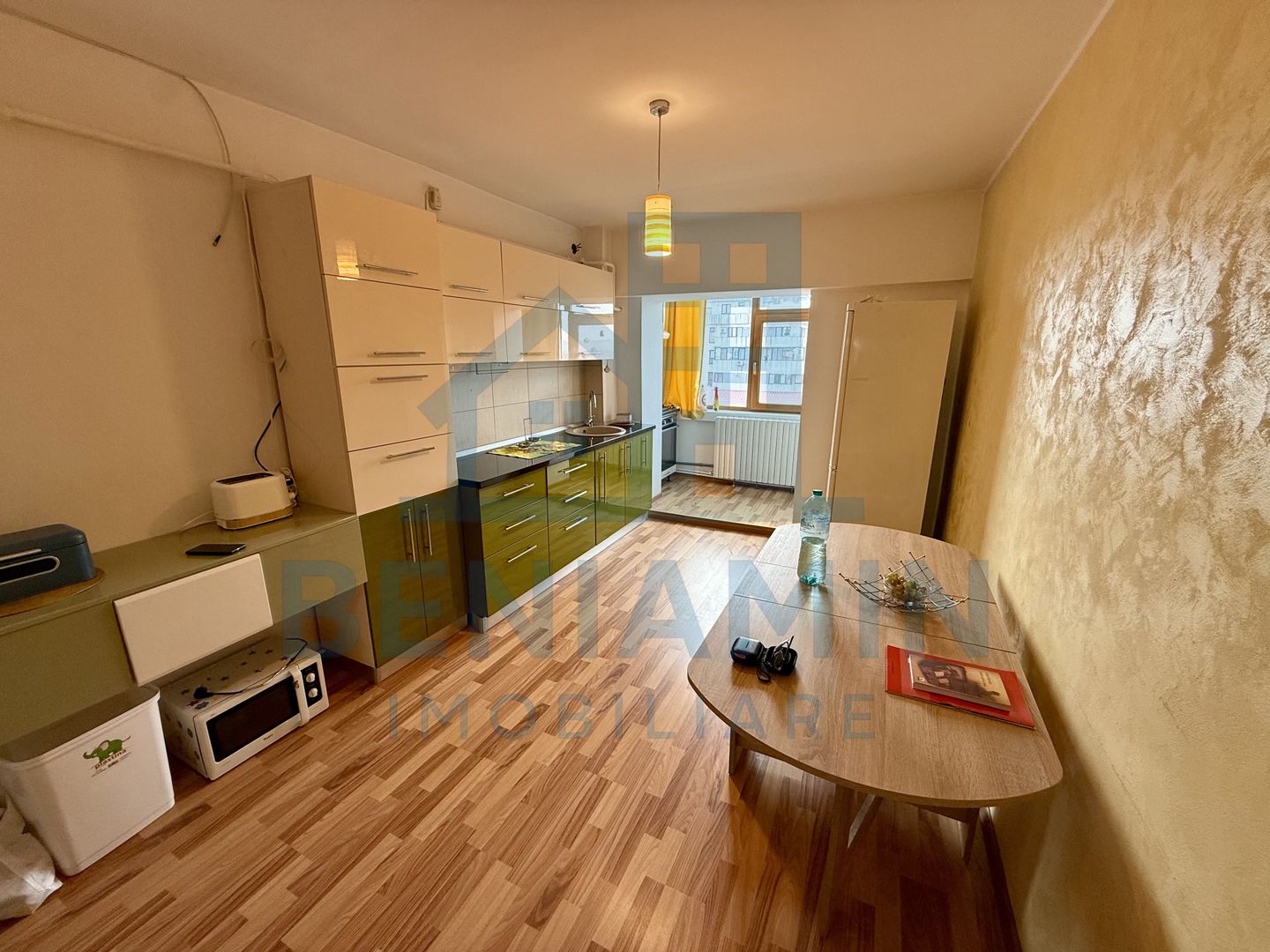 3 Decomandate-2 bai-Centrala termica-Mobilat-Utilat-foarte frumos - Poză 1