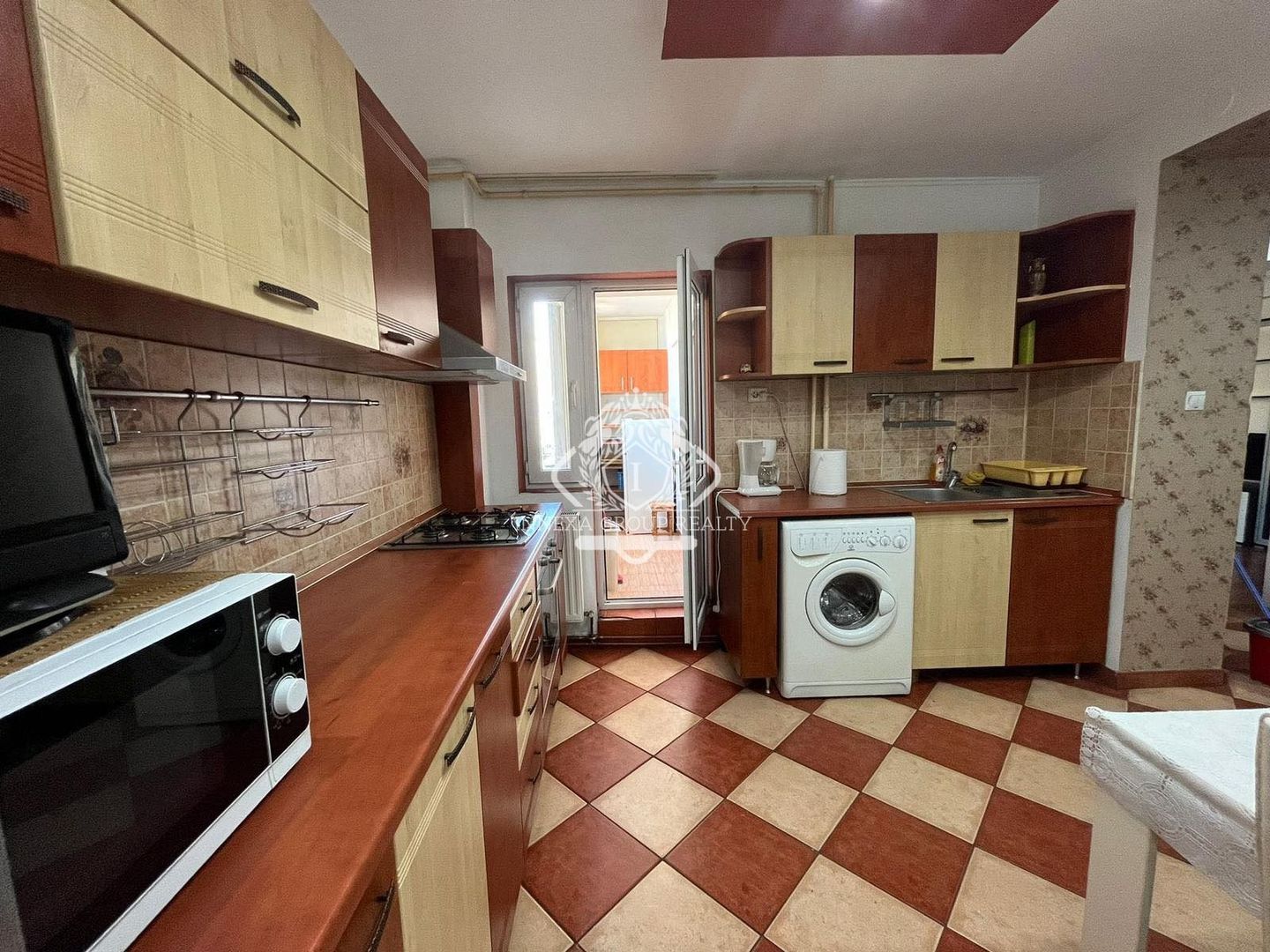 Rahova-Alexandriei | 2 camere | 70mp | et 4 | 500 euro - Poză 5