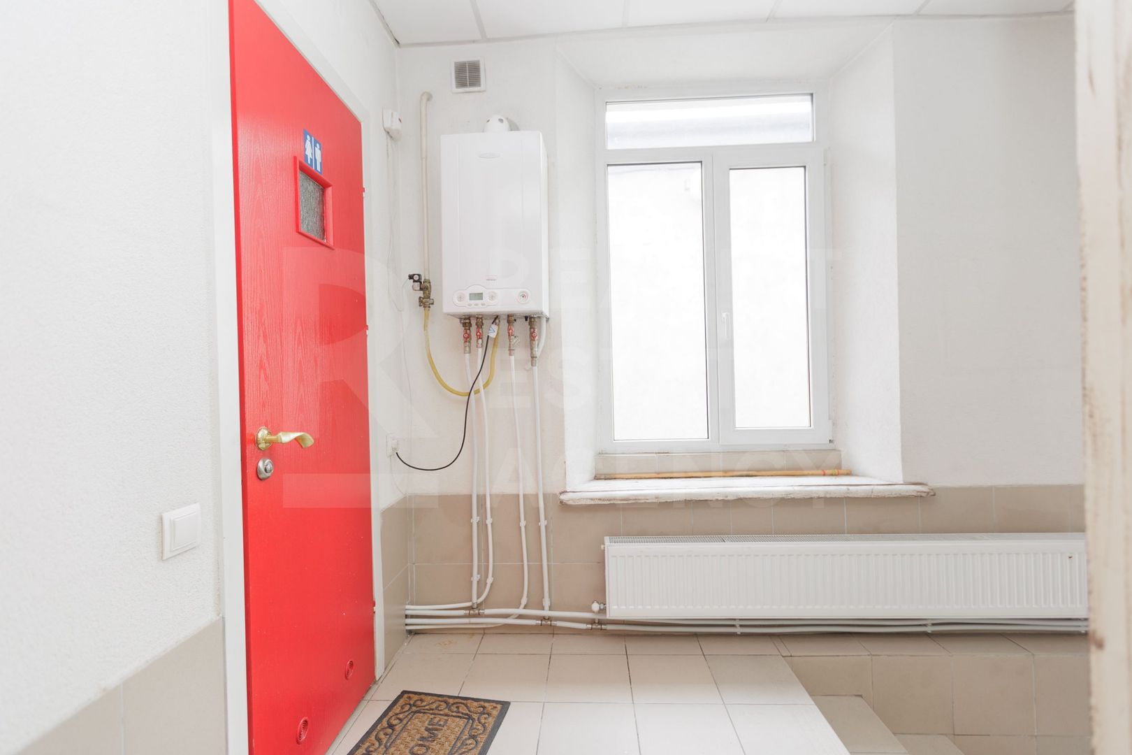 Chirie, spațiu comercial 59,2 mp, str. București, Centru - Poză 9
