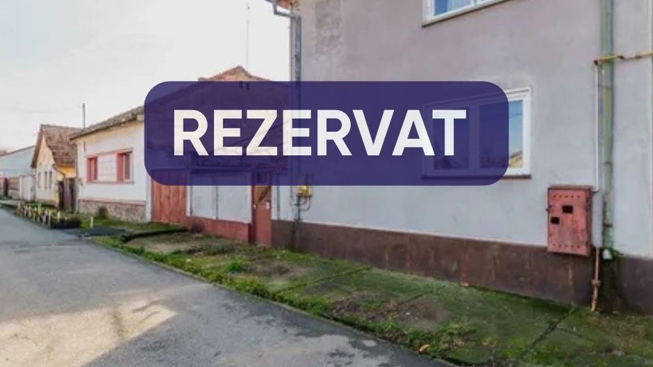 Casa cu 3 camere, garaj și teren de 569 mp, Confecții, comision 0% - Poză 1