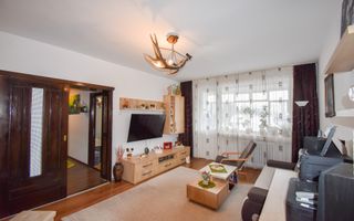 Apartament cu 3 camere | Etaj 3 | Zona Simeria - Poză 2