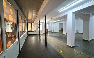 Spațiu comercial de închiriat- lângă spitalul Municipal Curtea de Argeș - Poză 2
