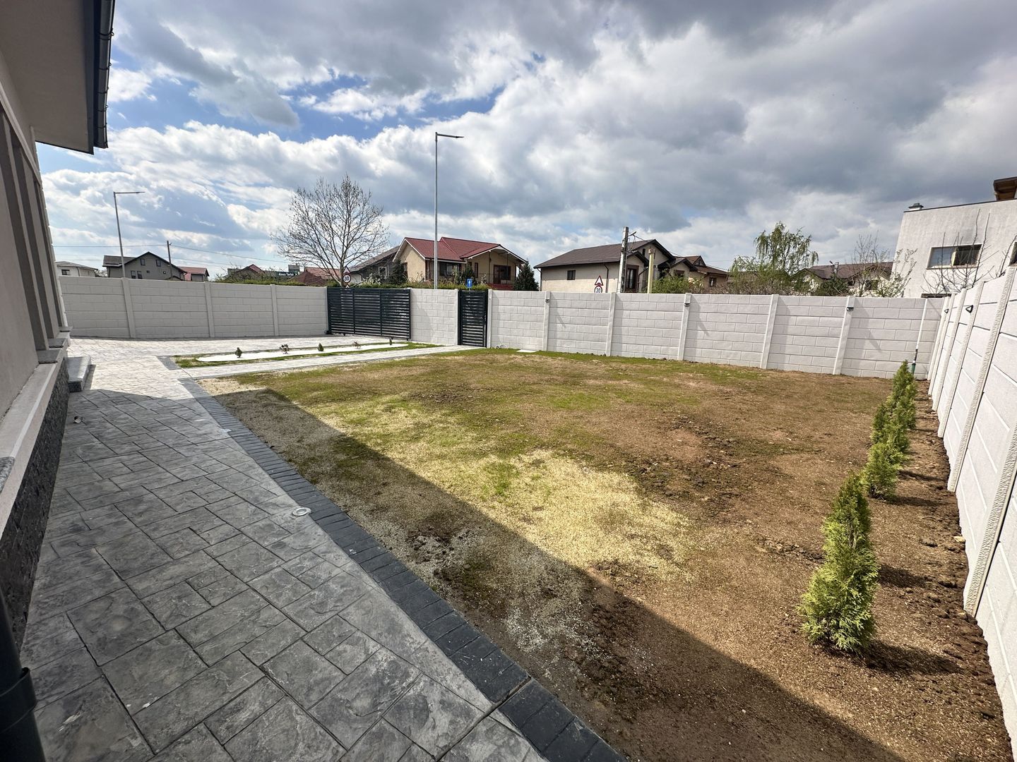 CASA INDIVIDUALA BRAGADIRU, TOATE UTILITATILE, CURTE 340 MP, COMIS 0% - Poză 13