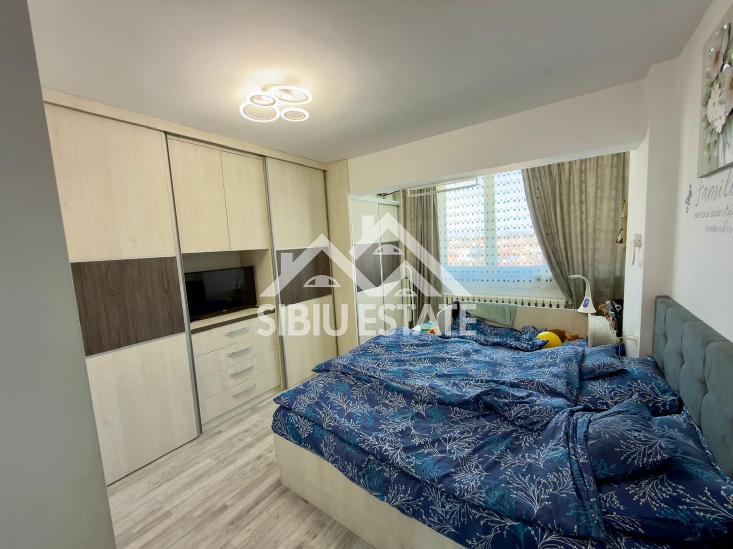 Apartament 75 mp. 3 camere 3 balcoane  decomandat in Sibiu- Terezian - Poză 3