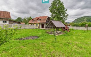 Casă în localitatea Gurahonț - Arad, teren 2914 mp - Poză 14