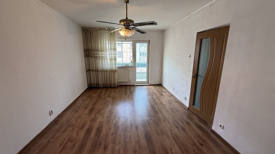 Apartament 2 camere 53,5 mp etaj 6 strada Moinesti- drumul taberei - Poză 3
