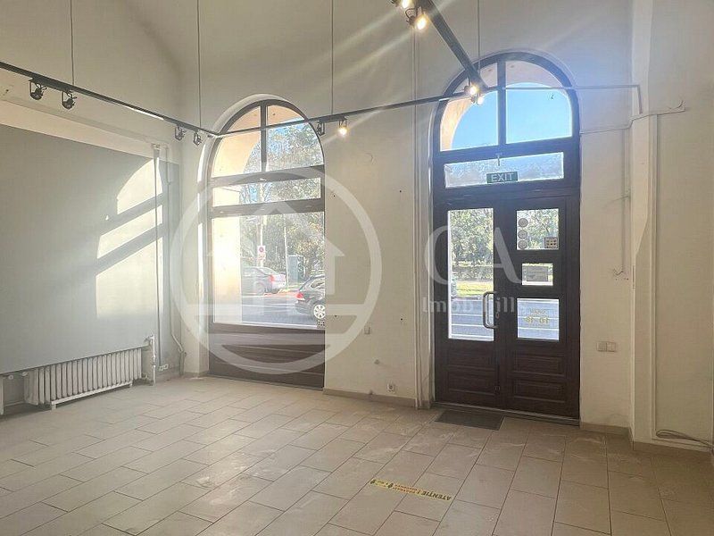 Spatiu comercial de inchiriat ultracentral, Oradea - Poză 1
