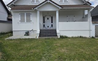 Casă 10 camere de vânzare | Calea Dumbrăvii, Sibiu | 220 mp - Poză 1