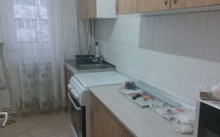 Apartament decomandat cu 3 camere - Mircea cel Batran - 400 - Poză 7