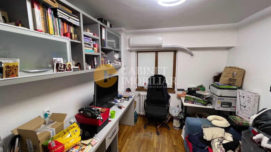 Etaj 1 Apartament 4 Camere Decomandat Nicolina Lidl Bloc 1990 - Poză 6