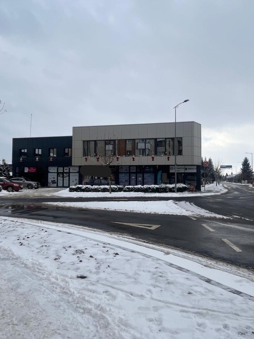 Spațiu comercial de mari dimeniuni - poziție strategică pentru retail - Poză 3