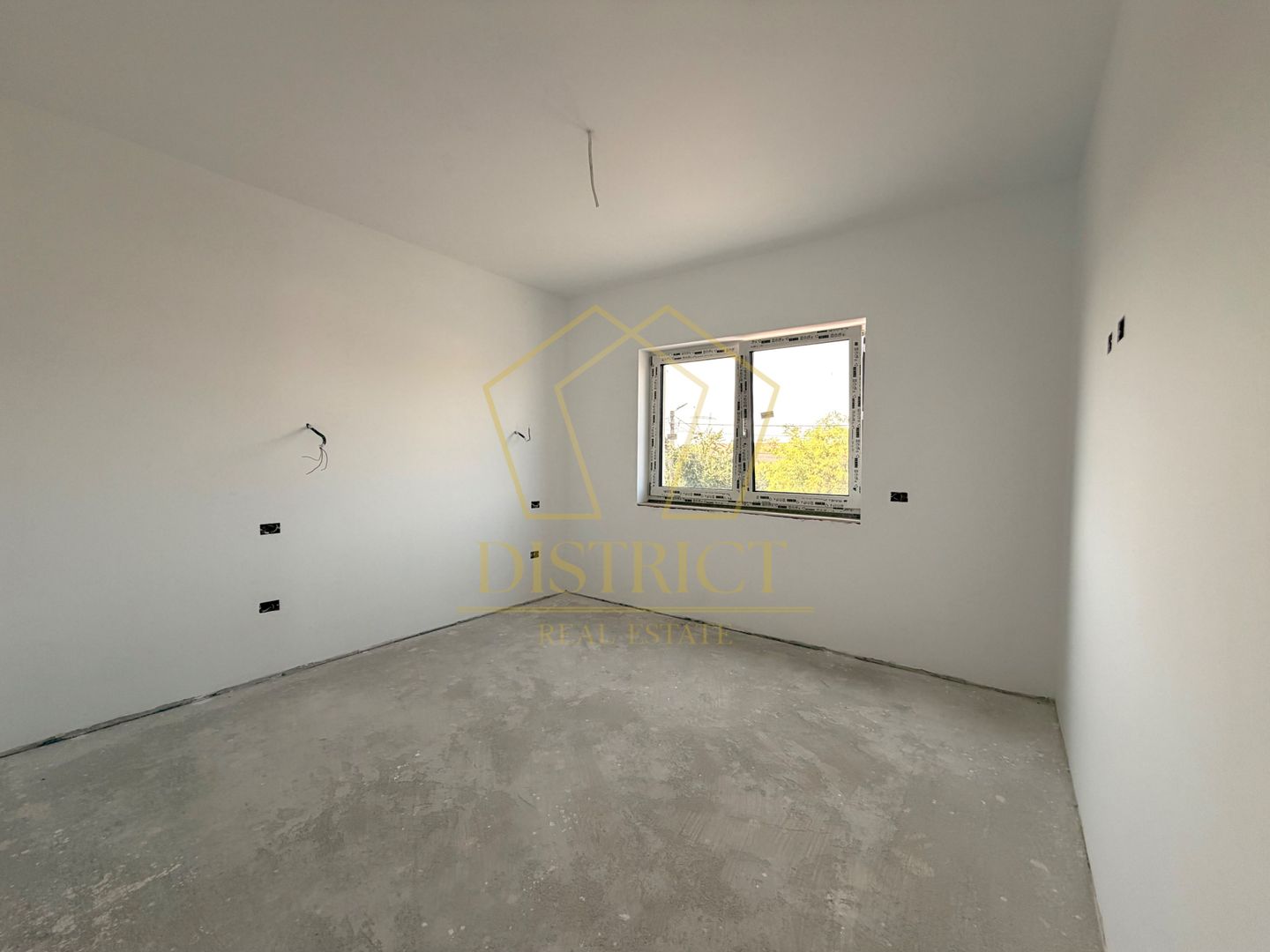 COM 0% Duplex cu 4 camere, despărțit prin camera tehnica | Mosnita Noua - Poză 5