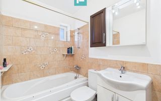 Casă de vacanță mobilată și utilată la Miniș - Poză 12