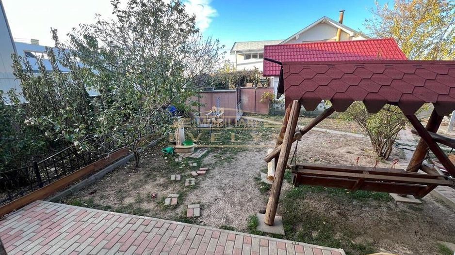 Casa tip duplex de vanzare + teren, zona Manastirea Doamnei. - Poză 7