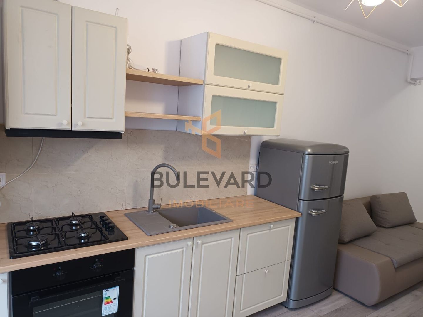 Apartament cu 2 camera, zona strazii Urusagului! - Poză 2