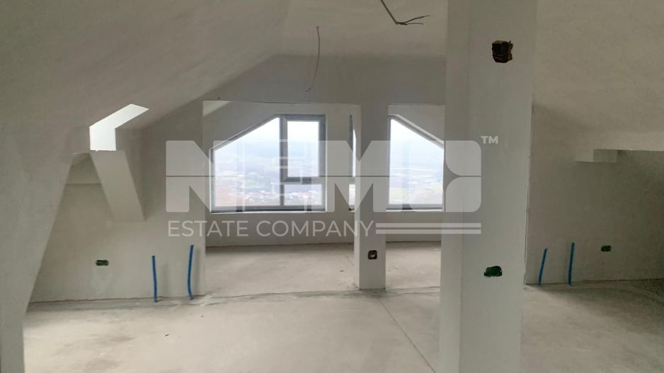 Penthouse| Zamca| 183 mp - Poză 1