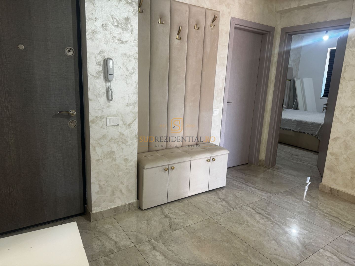 APARTAMENT PREMIUM 3 CAMERE | 74 MP | CURTE PROPRIE 61 MP | MOBILAT - Poză 24