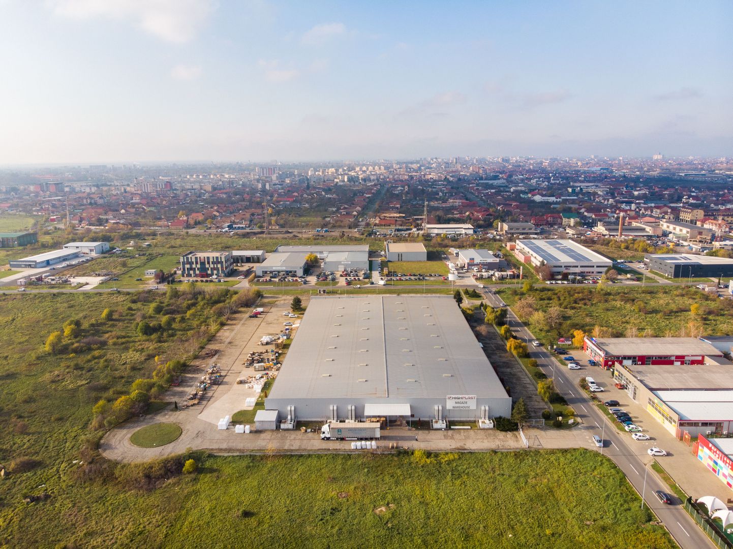 Hală industrială modernă în zona de est, Arad - Poză 9