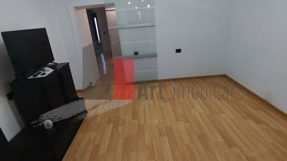 Casa Vanzare Giulesti 4 camere - Poză 9