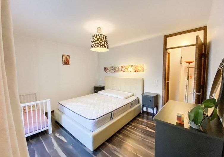 Apartament 3 camere -Camera de comert - Poză 4