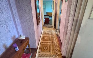 Apartament 3 camere de vânzare – Zona Pieței Centrale - Poză 3