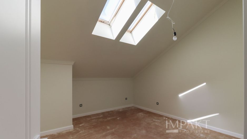 Duplex cu 8 camere in cartierul Buna-Ziua, teren 500 m2 ! - Poză 12