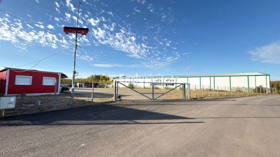 Inchiriere Hală Garaj/ Clădire de birouri-Teren 4000 mp – Carei - Poză 3