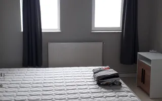 De inchiriat 2 apartamente cu 2 camere, etaj 1/2, strada Domneasca, 500 E - Poză 12