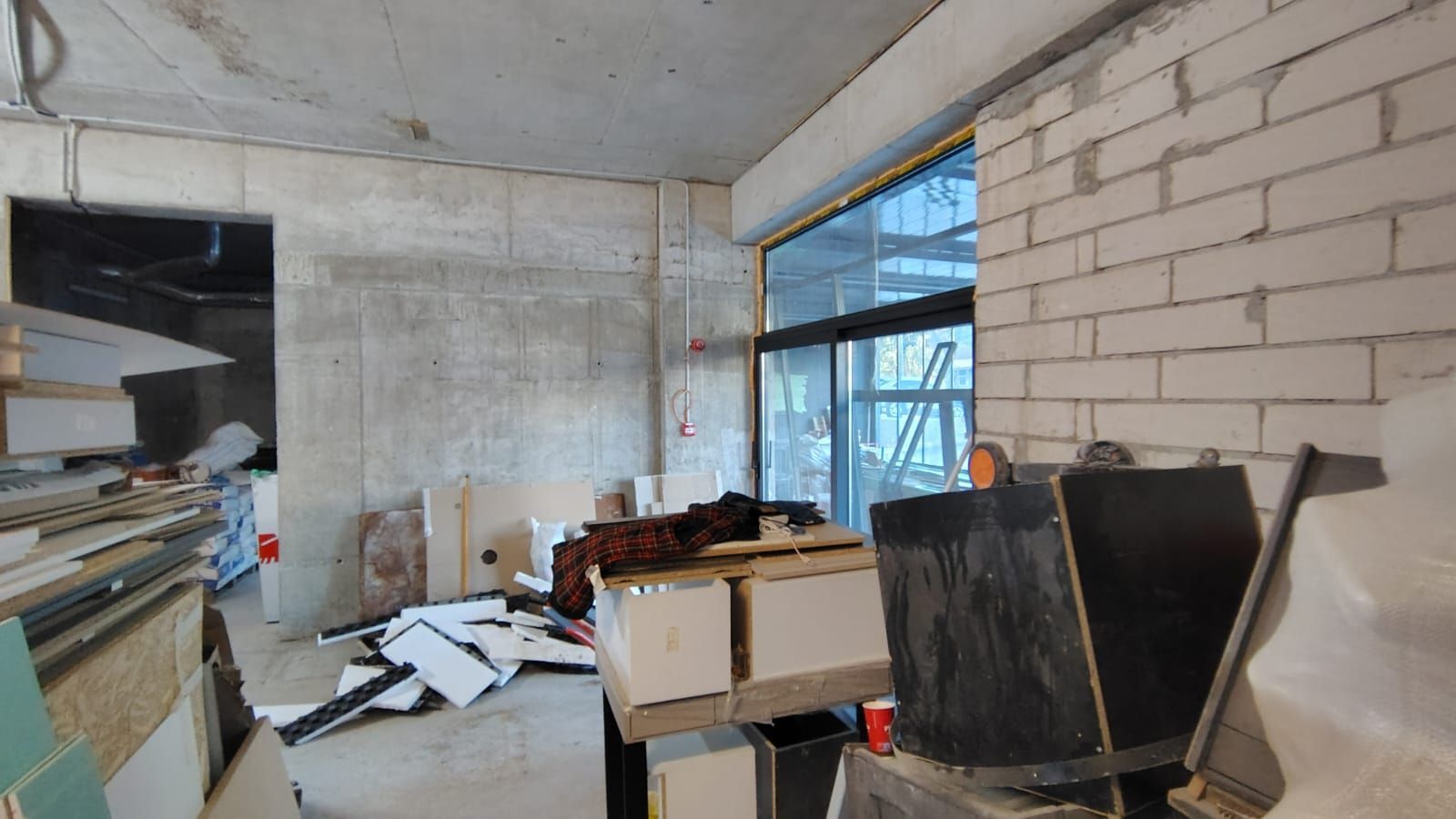 Spatiu comercial I metrou Mihai Bravu I complex nou - Poză 4