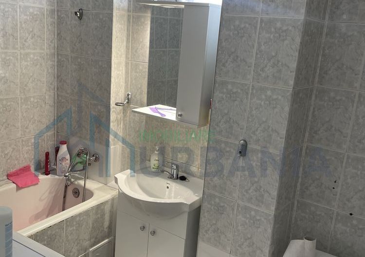 Apartament 2 camere de inchiriat, Poitiers, Iasi - renovat recent, mobilat si utilat - Poză 4