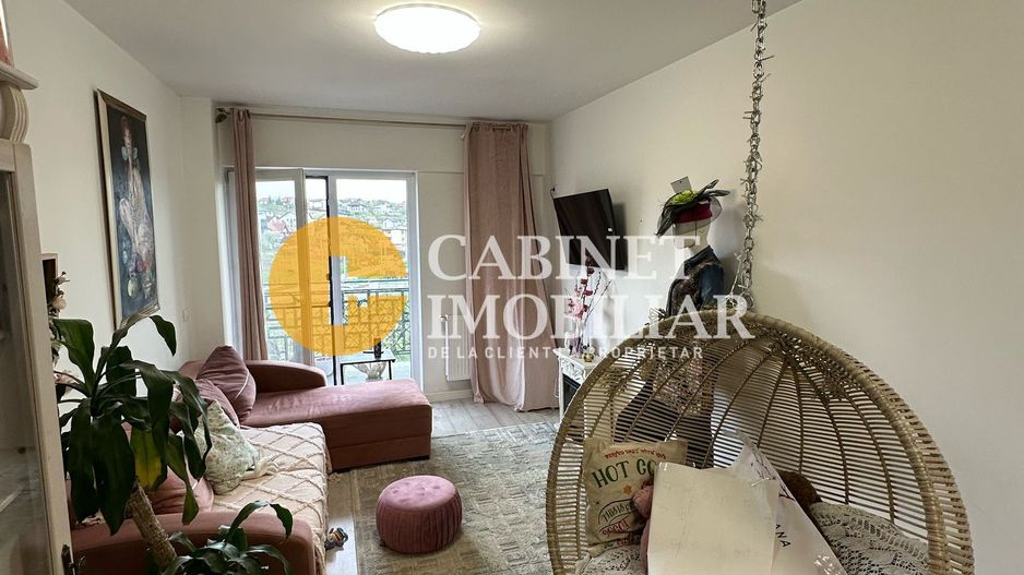 VISANI - 2 CAMERE DECOMANDAT - ETAJ INTERMEDIAR - MOBILAT SI UTILAT - Poză 2