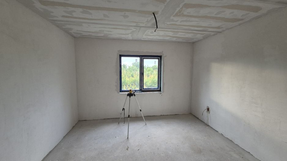 Casa P+1 in comuna 1 Decembrie - str. Victoriei - Poză 5