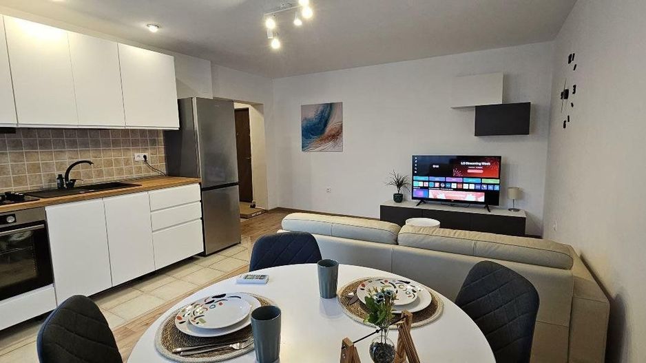 Garsoniera transformata in 2 camere  Octavian Goga - Poză 1