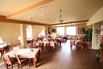 Hotel in Huedin S+P+2E+M Reconvertit în Centru rezidențial pentru vârstnici - Poză 9