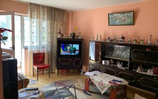 Vanzare Apartement 3 camere Nord L-uri - Poză 2