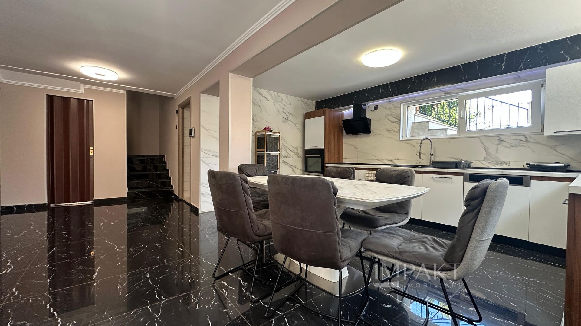 Vila cu sala de fitness, sauna, jacuzzi, zona de top - Andrei Muresanu - Poză 16