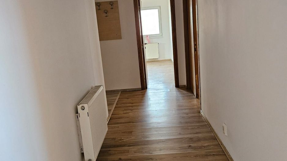 Vila,Parter+Etaj comuna Berceni 169000 eur - Poză 25